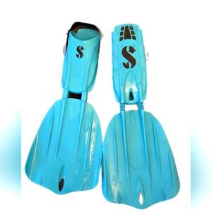 Blue Diving Fins